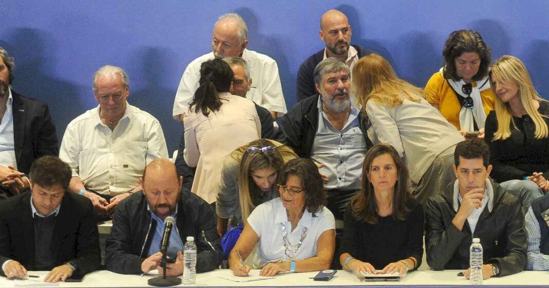 otro-golpe-al-peronismo?-un-grupo-de-gobernadores-quiere-arrebatarle-a-la-campora-una-caja-de-100-mil-millones-de-pesos-anuales