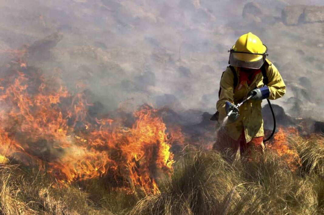 el-fuego-avanza-en-cordoba-y-no-da-tregua