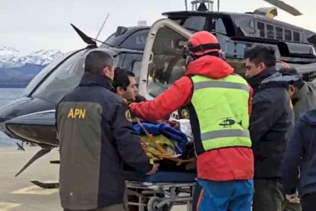 bariloche:-un-rescatista-cuenta-como-le-salvaron-la-vida-al-montanista-sepultado-por-un-alud