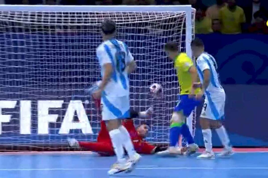 argentina-vs.-brasil,-en-vivo:-el-minuto-a-minuto-de-la-gran-final-de-la-copa-del-mundo-de-futsal