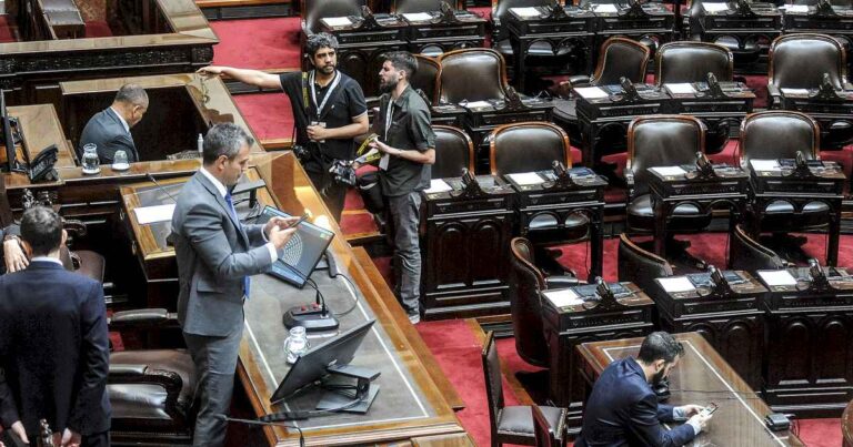 ahora-el-gobierno-apura-el-presupuesto-en-el-congreso,-pero-aun-no-responde-a-los-pedidos-de-los-gobernadores