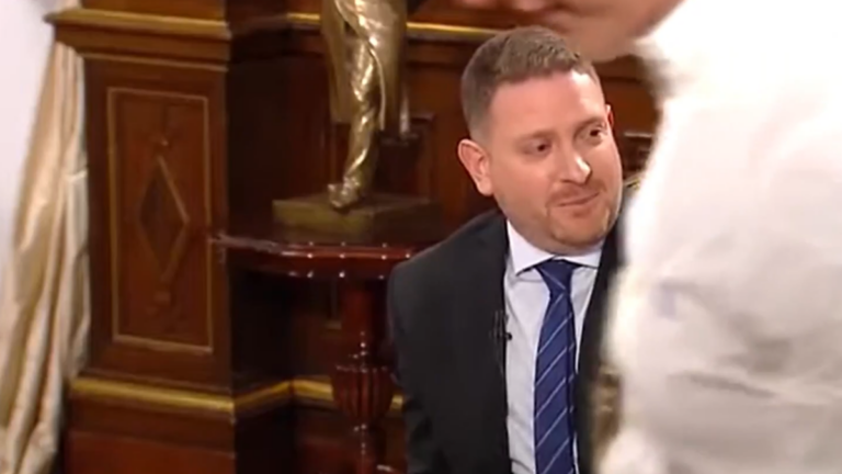 $LIBRA: Santiago Caputo censuró una respuesta de Milei en plena entrevista