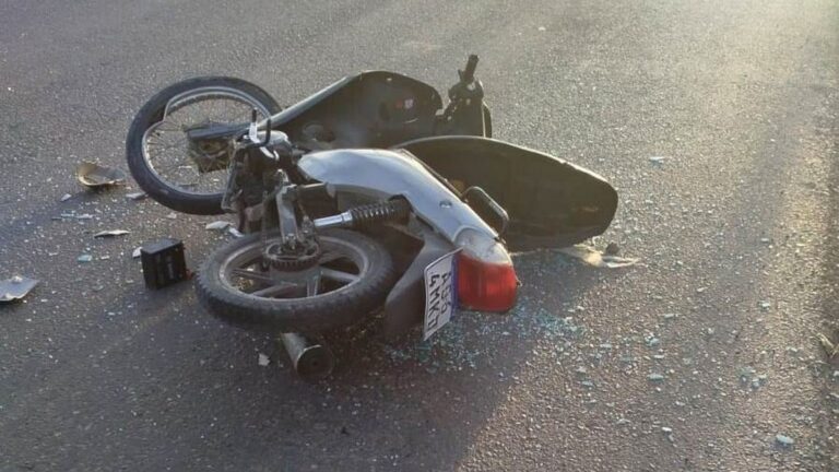 Un herido al chocar a bordo de una moto que habría robado
