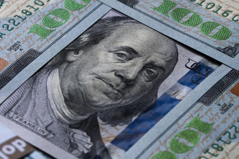 Nueva prórroga para cambiar los dólares «cara chica»