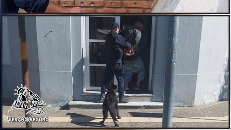 Un ladrón trató de ingresar por un ventiluz a un edificio