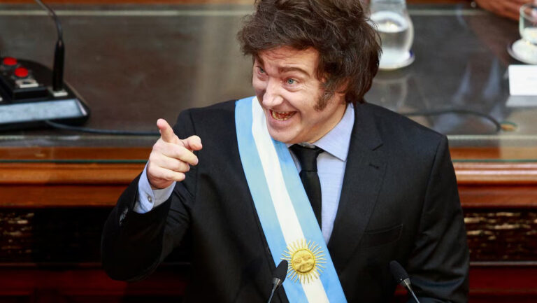 Miente, miente, que algo queda