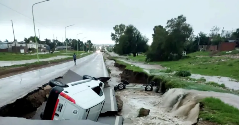 Bahía Blanca. Baja el agua, emerge el caos