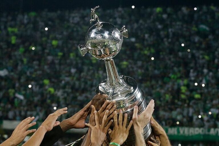 Se realizó el sorteo de la Copa Libertadores 2025: Cómo quedaron los grupos y qué fechas serán?
