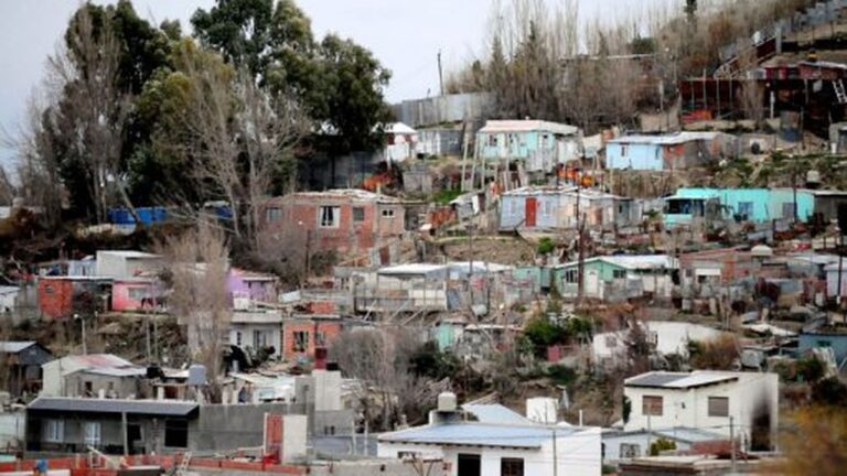 Una familia comodorense necesita $1.370.000 para no ser pobre