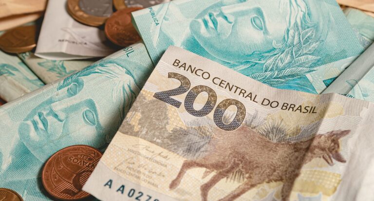 Real hoy: a cuánto cotiza la moneda brasilera oficial y blue este sábado 22 de marzo