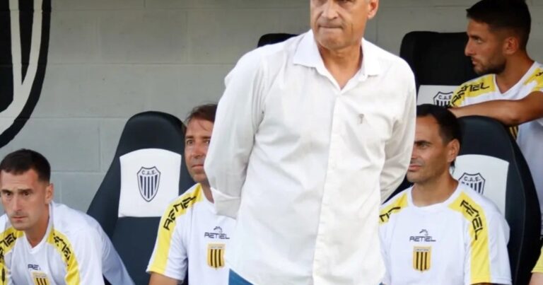 Almirante igualó y Nardozza dejó de ser el técnico