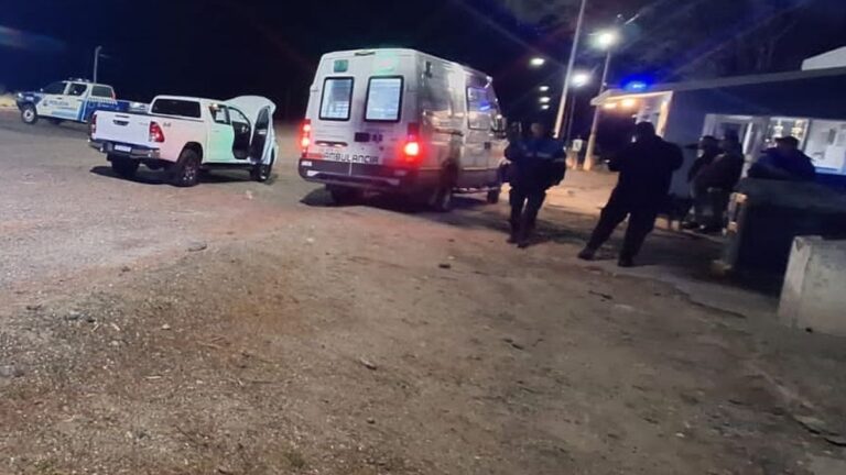 Balean a 4 hombres cuando iban de Comodoro a Caleta