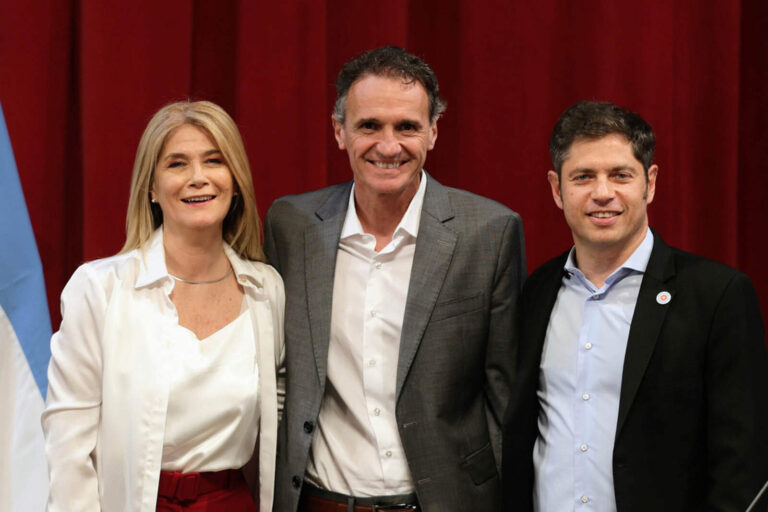 Kicillof pondría a Magario y Katopodis para competir contra Cristina y Massa