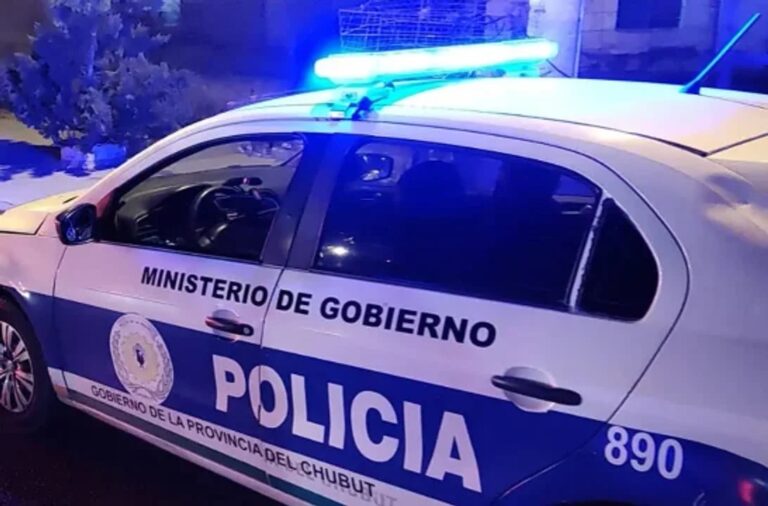 Chubut: se enteró que su empleado tenía pedido de captura por robo y lo entregó a la policía