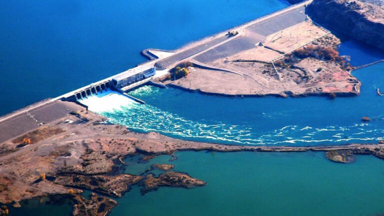 Río Negro y Neuquén reclaman cambios en licitaciones de hidroeléctricas del Comahue