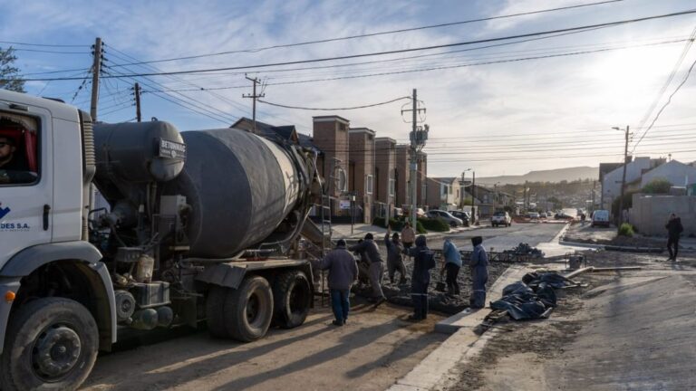 Comenzó la reconstrucción del bulevar de la avenida Patricios