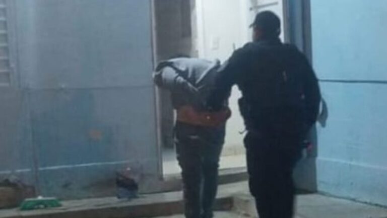 1008: Amenazó con quemar casas y matar vecinos