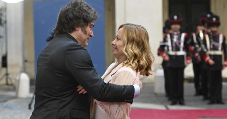 Javier Milei se reunió con Meloni en Roma y mañana se verá con el Papa