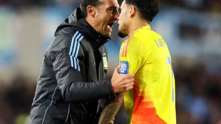 La llamativa reacción de Lionel Scaloni con Luis Díaz tras el empate: qué le dijo el DT argentino