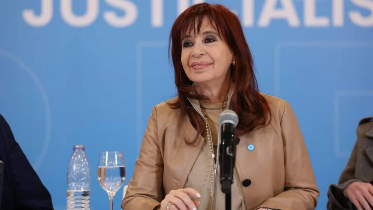 Cristina pide arresto domiciliario sin tobillera