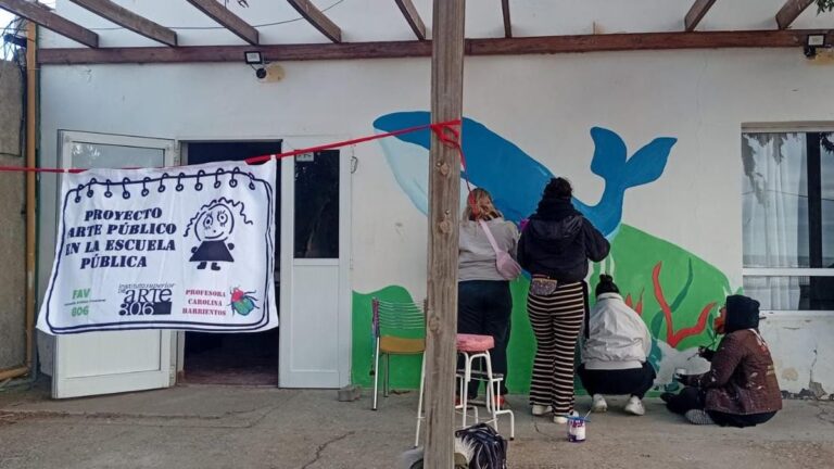El arte como puente: nuevo mural colectivo en Rada Tilly