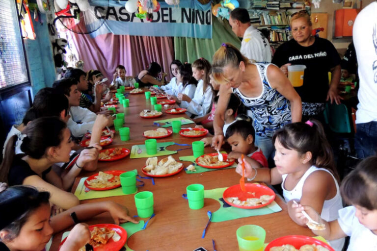 Una auditoría de Capital Humano reveló que el 87% de los comedores eran duplicados