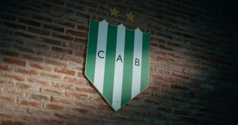 Banfield levanta inhibiciones y refuerza su plantel para el Clausura