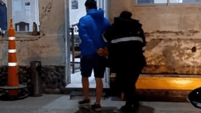 Entró a robar en la casa de un policía en el José Fuchs