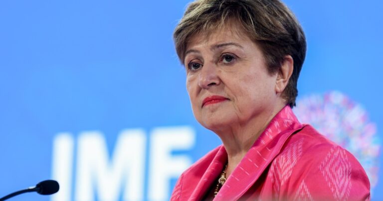 Para el FMI, las reservas netas de Argentina siguen siendo «críticamente bajas»