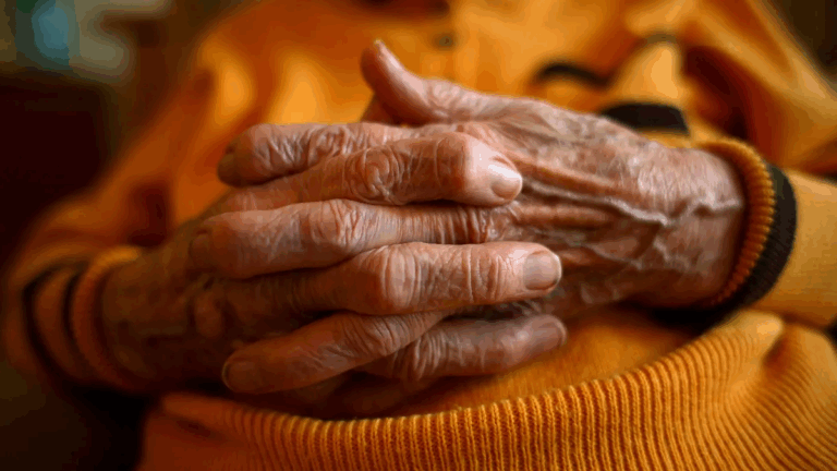 Estafó a su propia abuela con Alzheimer y le vació la cuenta