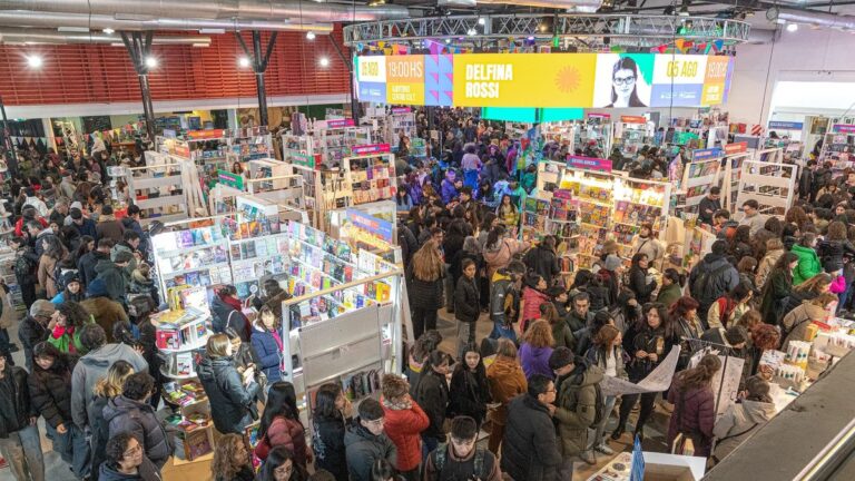 Más de 200 mil personas pasaron por la Feria del Libro de Comodoro Rivadavia