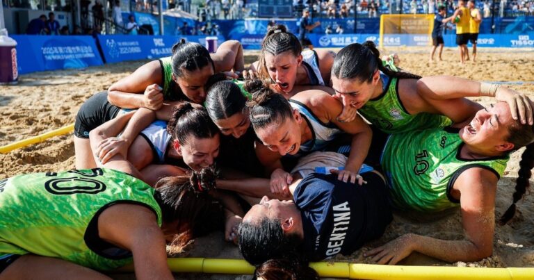 Histórico: las Kamikazes salieron campeonas de los Juegos Mundiales en Beach Handball