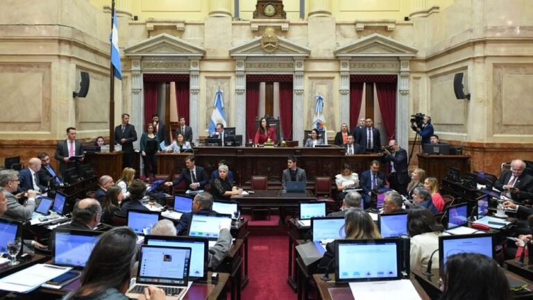 Nuevo aumento para senadores: cobrarán más de $10 millones desde noviembre