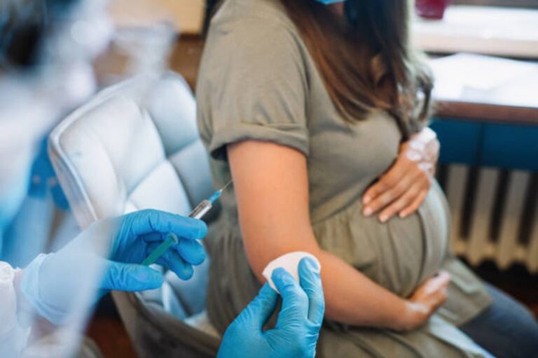 Extendieron hasta el 31 de agosto la vacunación contra el Virus Sincicial Respiratorio