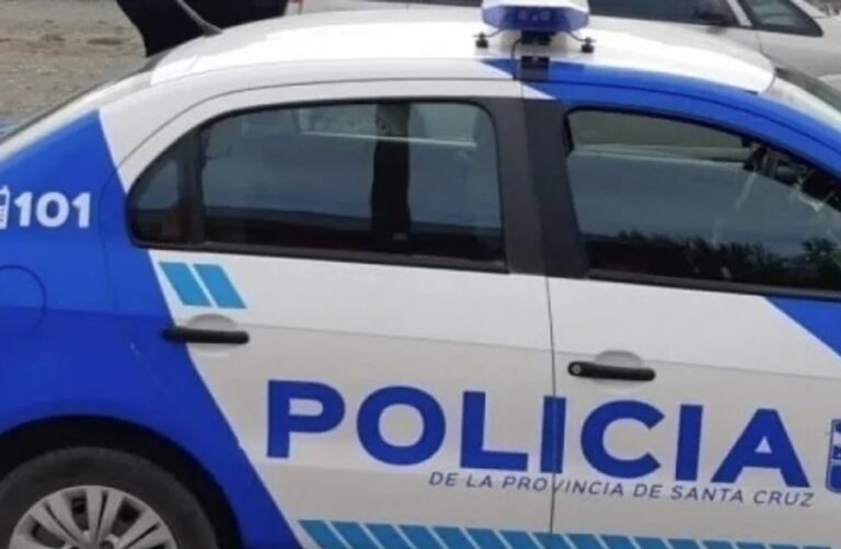 Un músico de Santa Cruz evitó un control y denunció que sufrió una paliza de la policía: Me podrían haber matado