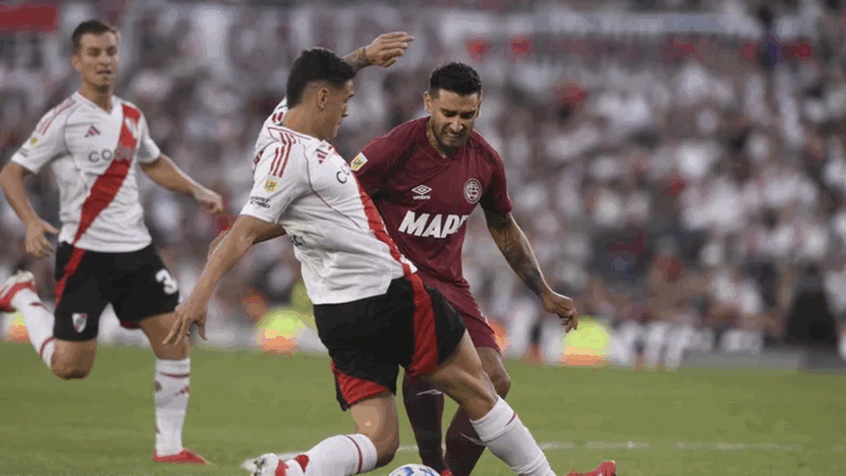 River visita a Lanús esta noche en el cierre de la fecha: horario, TV y formaciones