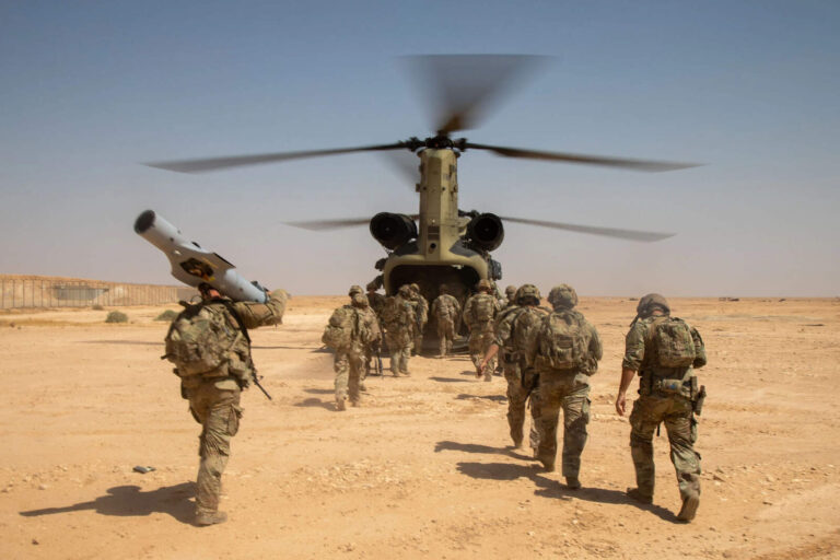 Estados Unidos comenzó su retirada de Irak en un plan de repliegue estratégico