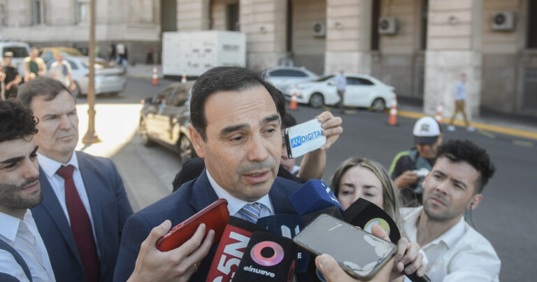 Elecciones en Corrientes: el gobernador Gustavo Valdés se desligó de las fallas en la seguridad de Karina Milei y respondió con una chicana por el caso Loan