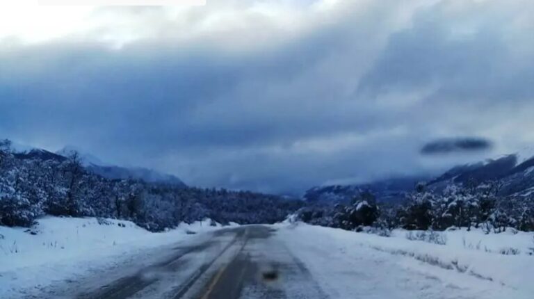 Alerta naranja en Neuquén y Río Negro: se esperan 70 cm de nieve y lluvias intensas en algunas zonas