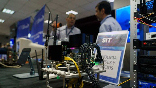 Telecom reimagina el ecosistema digital con IA agéntica, 5G y ciberseguridad