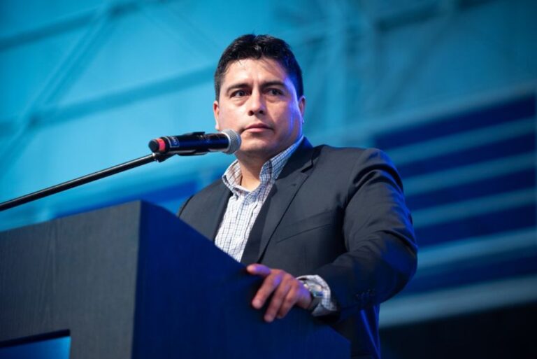 Vidal denunció que Cristina y Máximo Kirchner dieron un golpe judicial en Santa Cruz