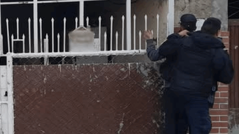 Se quiso hacer pasar por el «tío» y terminó preso