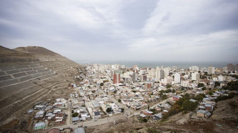 Viernes ventoso y con lluvias aisladas: nueva alerta amarilla en la región