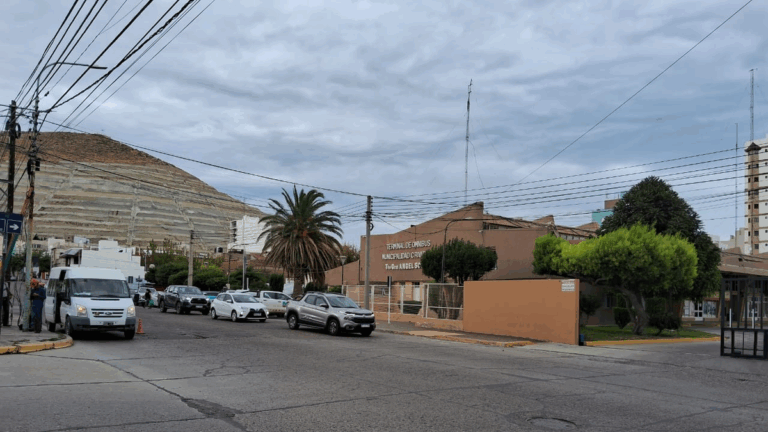 Jueves ventoso con lluvias aisladas