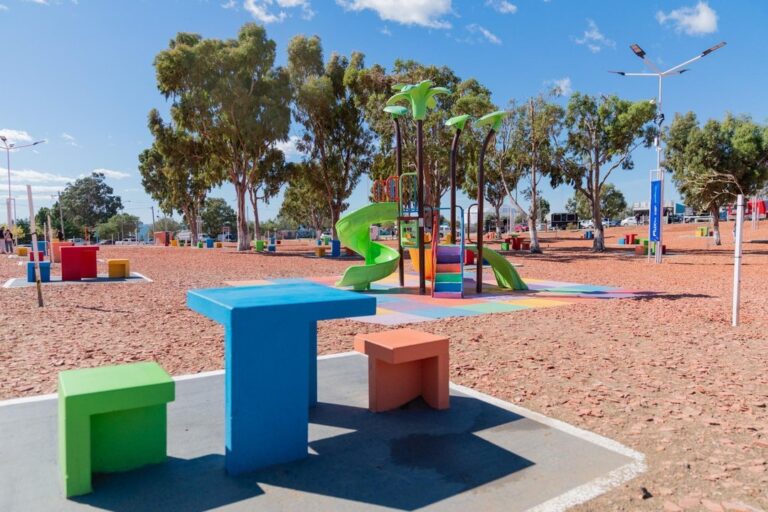 Festival solidario en Comodoro: artistas locales se unen para ayudar a los bomberos que combaten los incendios en la cordillera