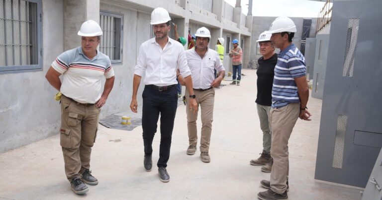 Maximiliano Pullaro mostró los avances de «El Infierno», la cárcel de máxima seguridad para narcos que copia el modelo de Bukele en El Salvador