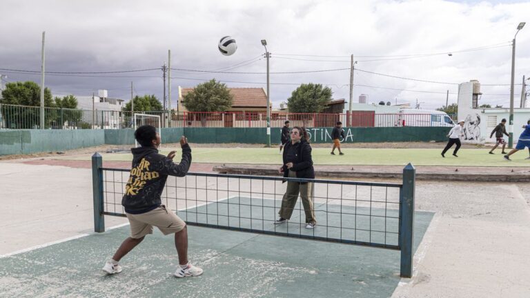Adolescentes de Patria Grande recorrieron Restinga Alí en una salida recreativa de verano