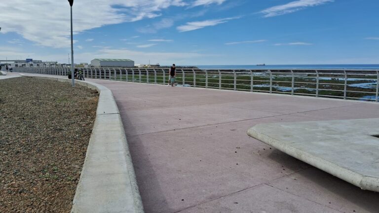 Miércoles caluroso y algo ventoso en Comodoro: máxima de 27C